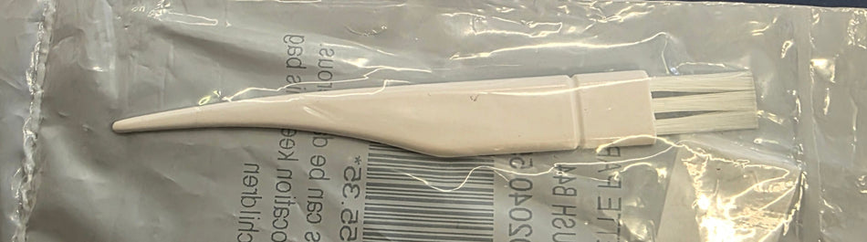 Bernette Lint Brush B44