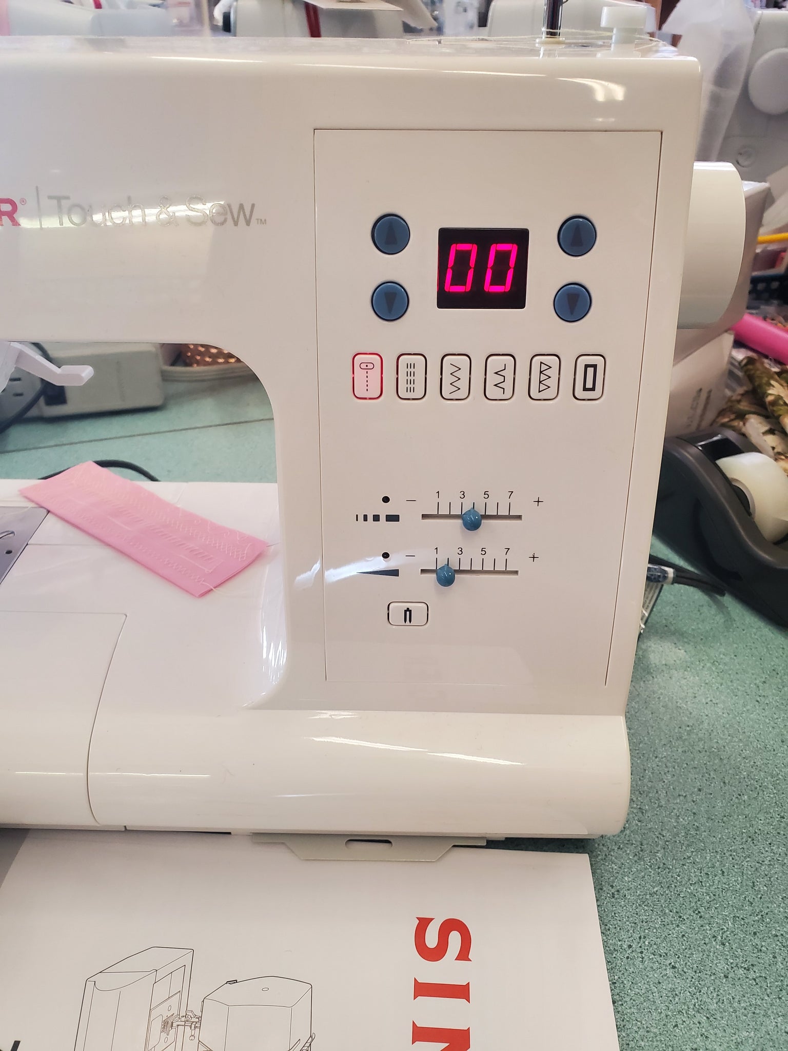 Singer 7466 Touch and Sew Sewing Machine