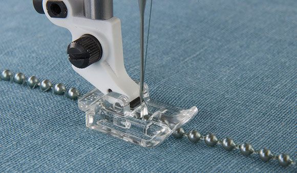 HUSQVARNA® VIKING® Clear 2 - 3 mm Embellishment Foot
