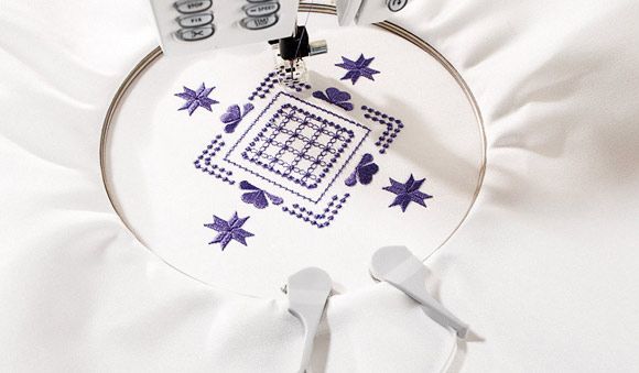 Husqvarna Embroidery Mini Round Spring Hoop Item #: 412573901